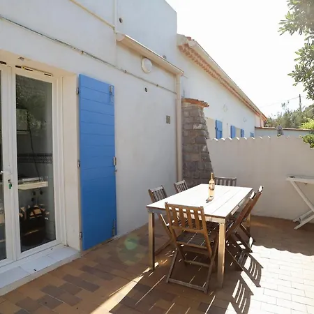 Appartements Acces Prive Plage De La Bergerie Hyeres Exterior photo