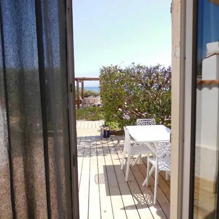 Appartements Acces Prive Plage De La Bergerie Hyeres Exterior photo